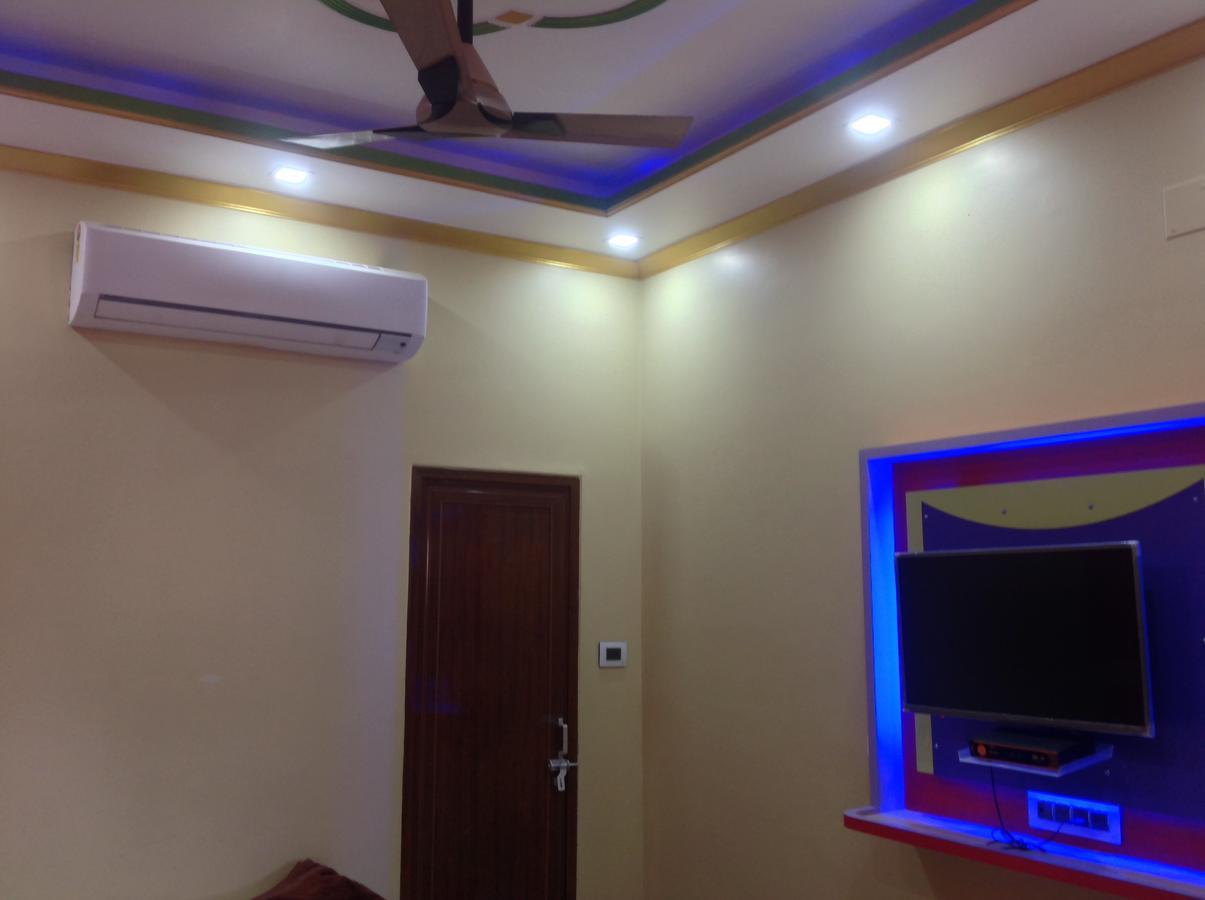 Balaji Palace 2*