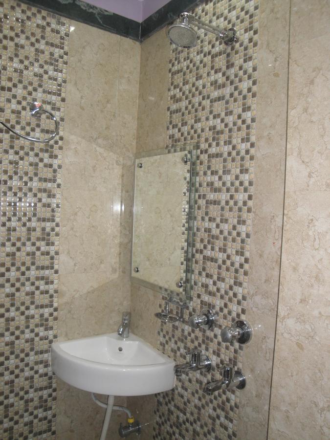 Hotel Balaji Palace Varanasi