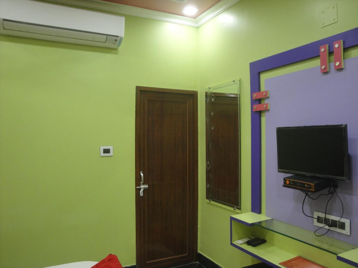 Balaji Palace Hotel Varanasi