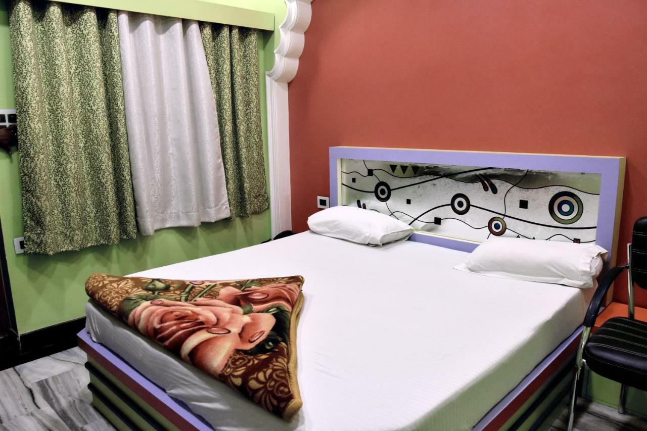Balaji Palace Hotel
